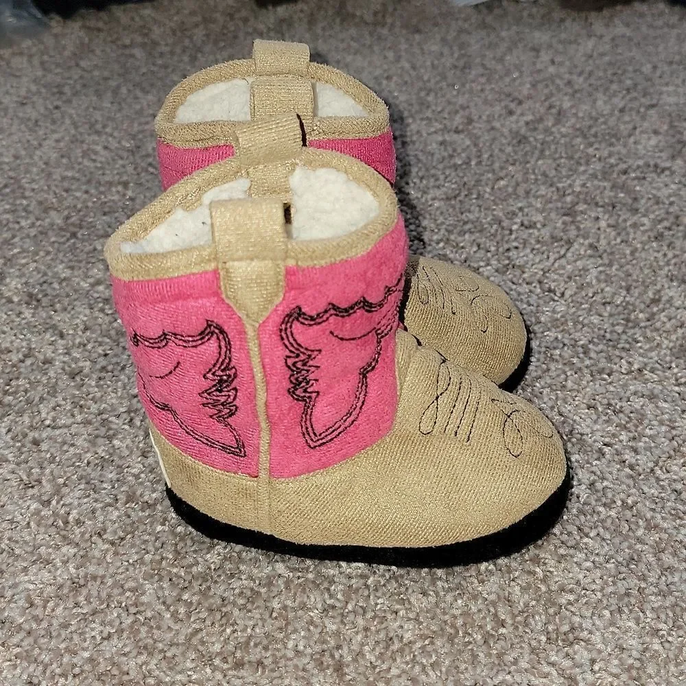 Lazy One Faux Suede Slipper Boots Size Small Kids 4-9